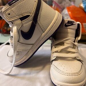 Nike AIR JORDAN Kids White and Dark Purple Sneakers Pre-Loved